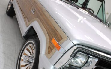 Jeep-Grand-Wagoneer-1986-SUV-13