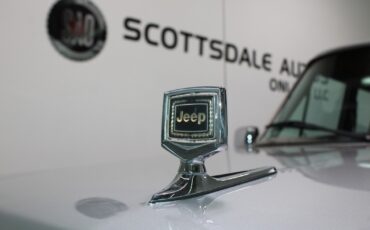 Jeep-Grand-Wagoneer-1986-SUV-28