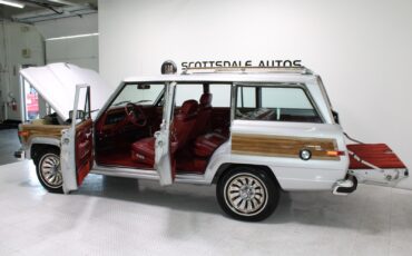 Jeep-Grand-Wagoneer-1986-SUV-38