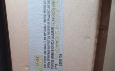 Jeep-Grand-Wagoneer-1989-SUV-27