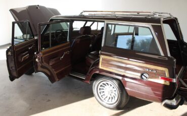 Jeep-Grand-Wagoneer-1989-SUV-34