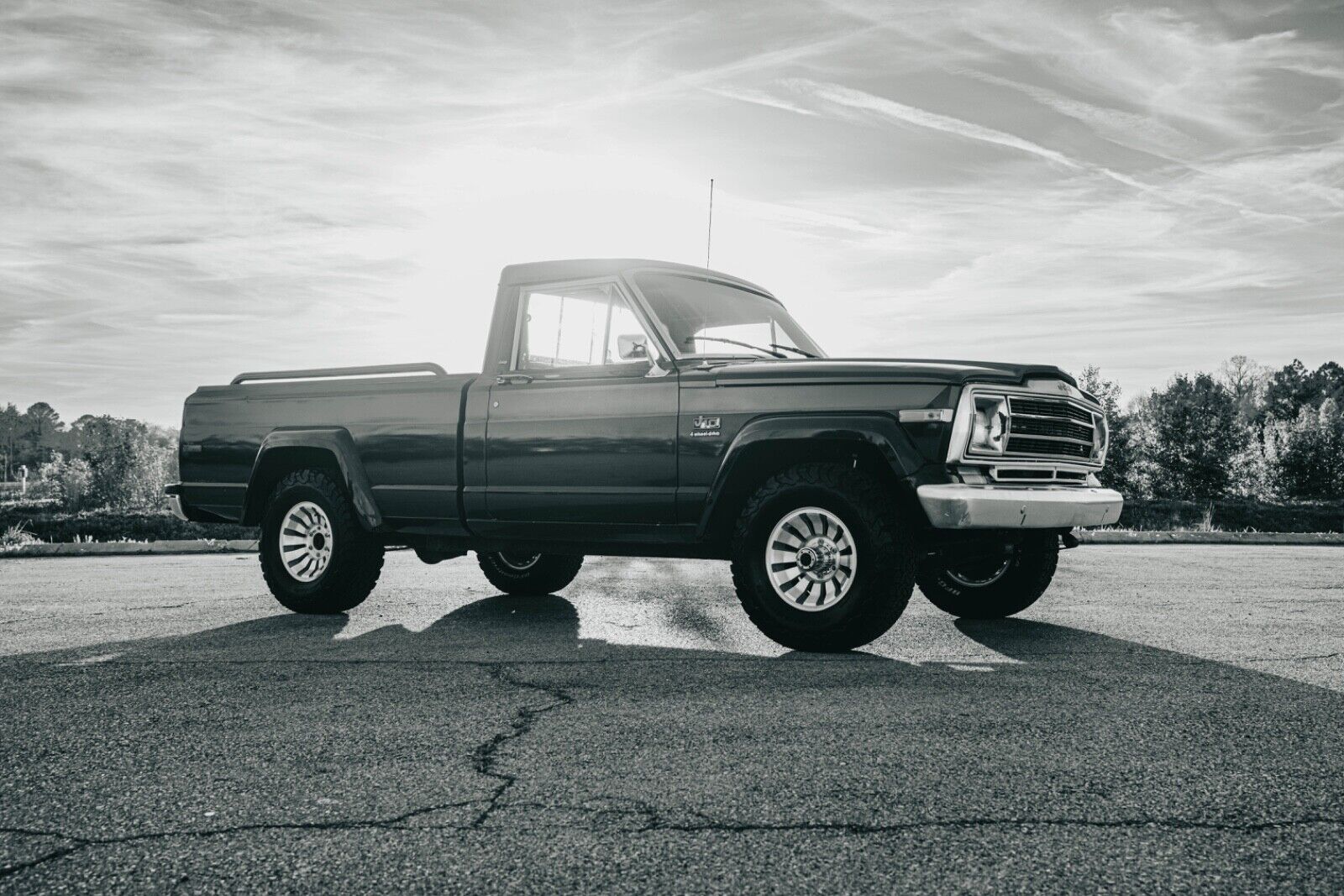 Jeep-J10-1981-Standard-Cab-Pickup-6