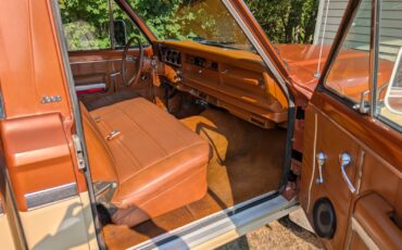 Jeep-J20-pickup-1982-10