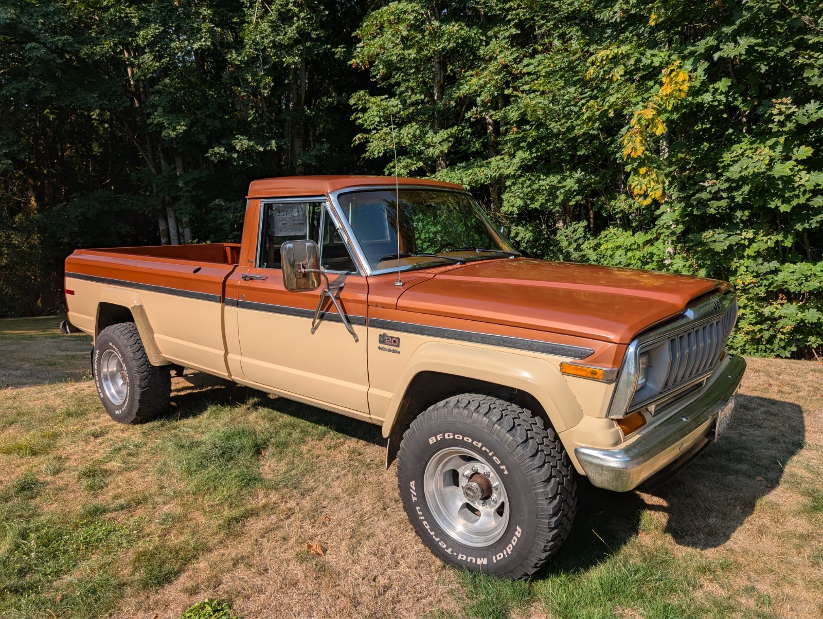 Jeep-J20-pickup-1982-12