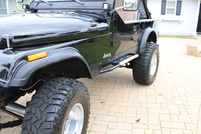 Jeep-Jeep-1985-SUV-10