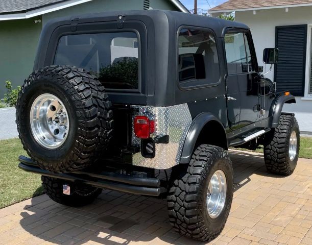 Jeep-Jeep-1985-SUV-11