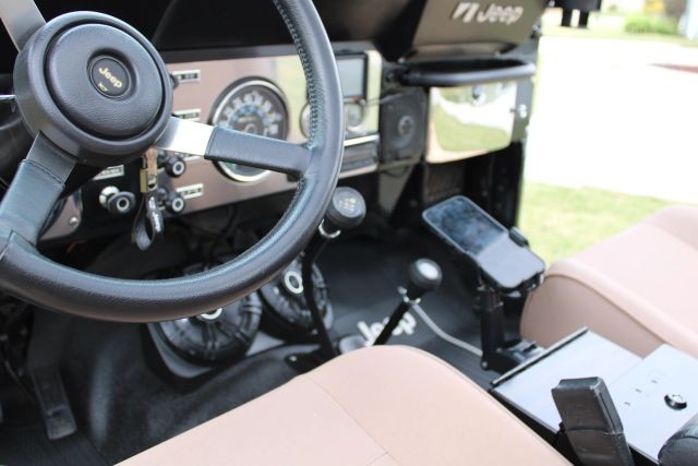 Jeep-Jeep-1985-SUV-20