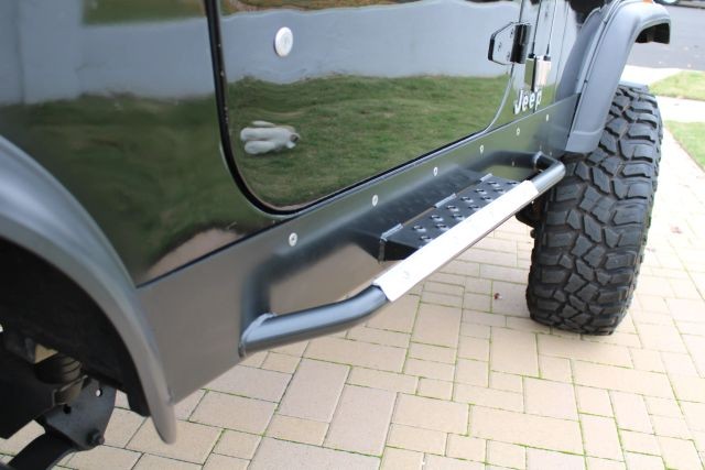 Jeep-Jeep-1985-SUV-25