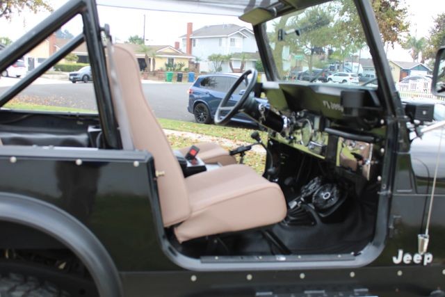 Jeep-Jeep-1985-SUV-27