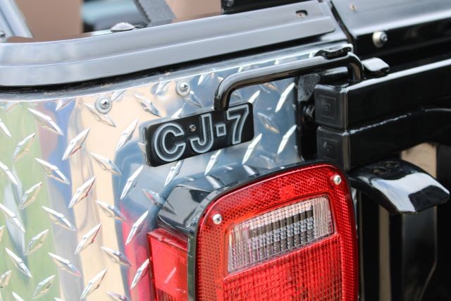 Jeep-Jeep-1985-SUV-33