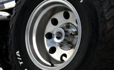 Jeep-Laredo-1977-SUV-11