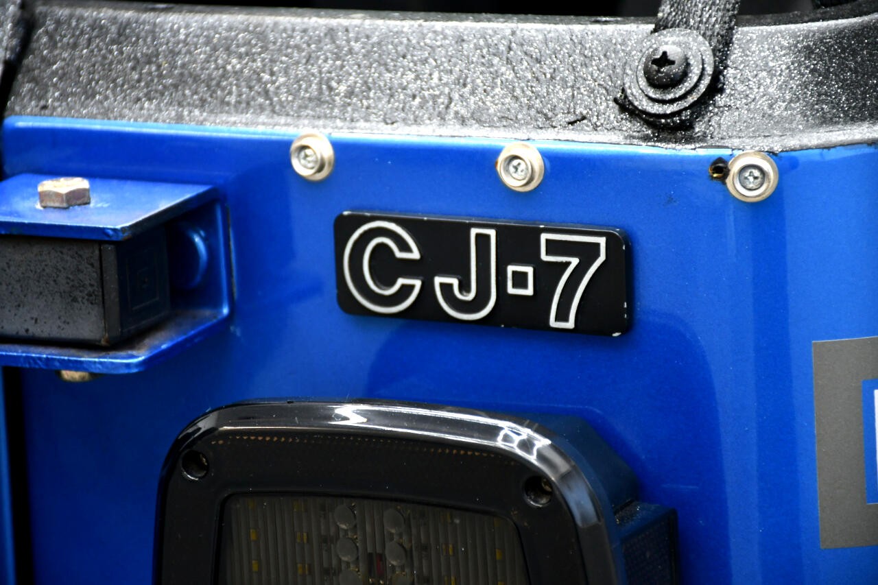 Jeep-Laredo-1977-SUV-14