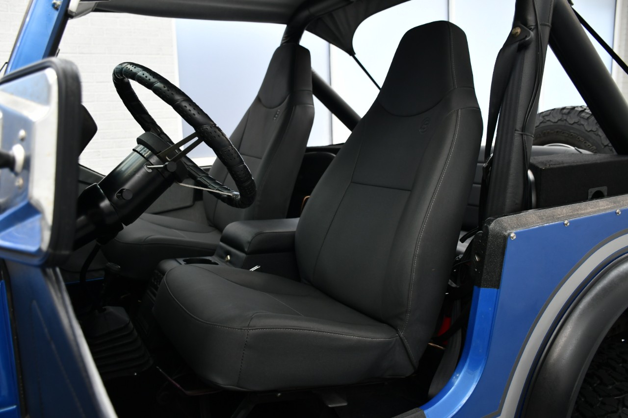 Jeep-Laredo-1977-SUV-16