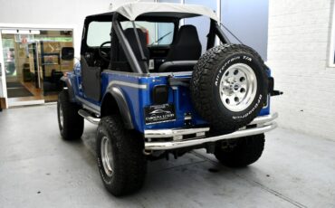 Jeep-Laredo-1977-SUV-2