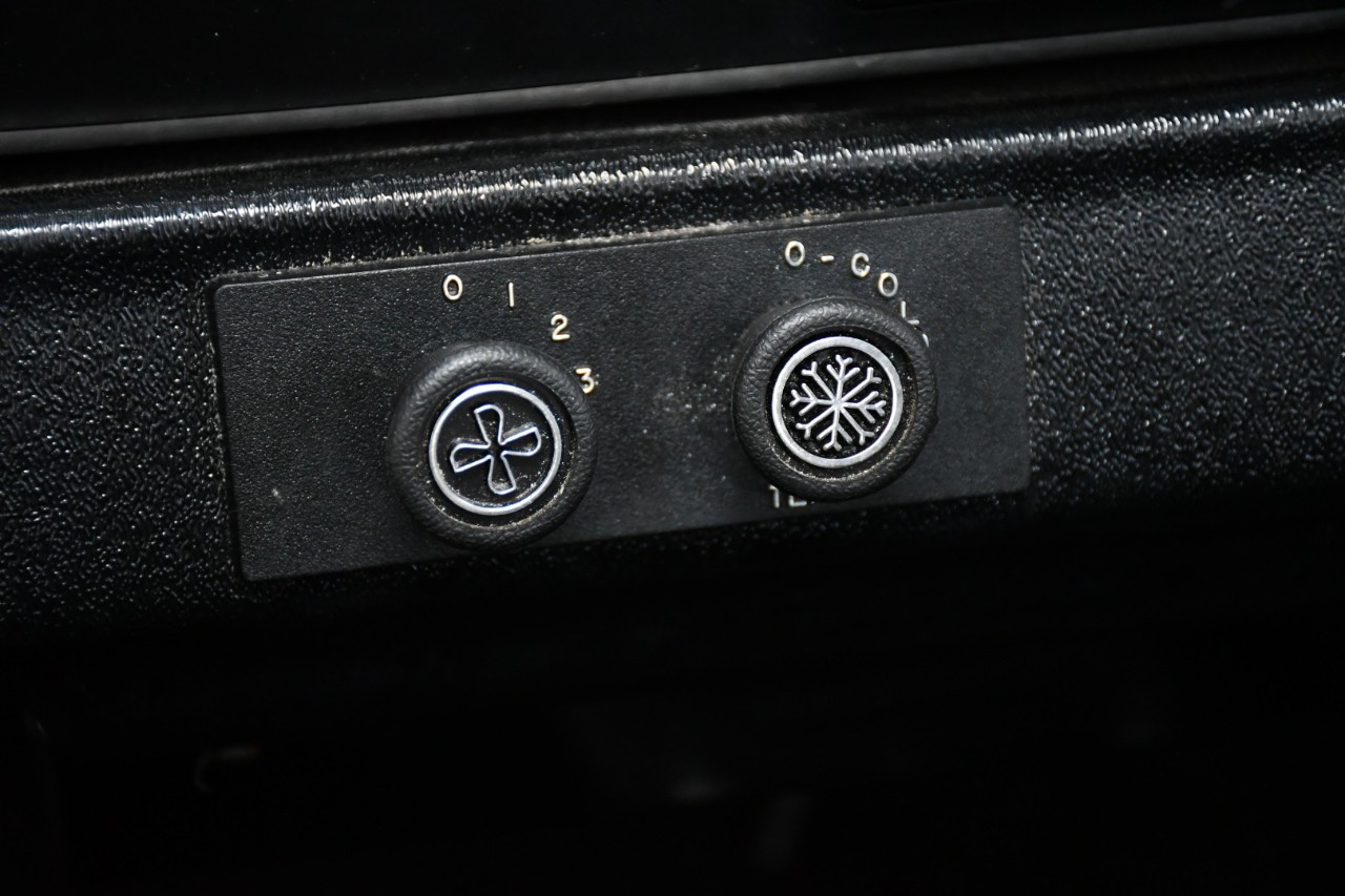 Jeep-Laredo-1977-SUV-25