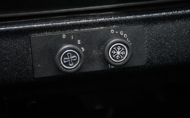 Jeep-Laredo-1977-SUV-25