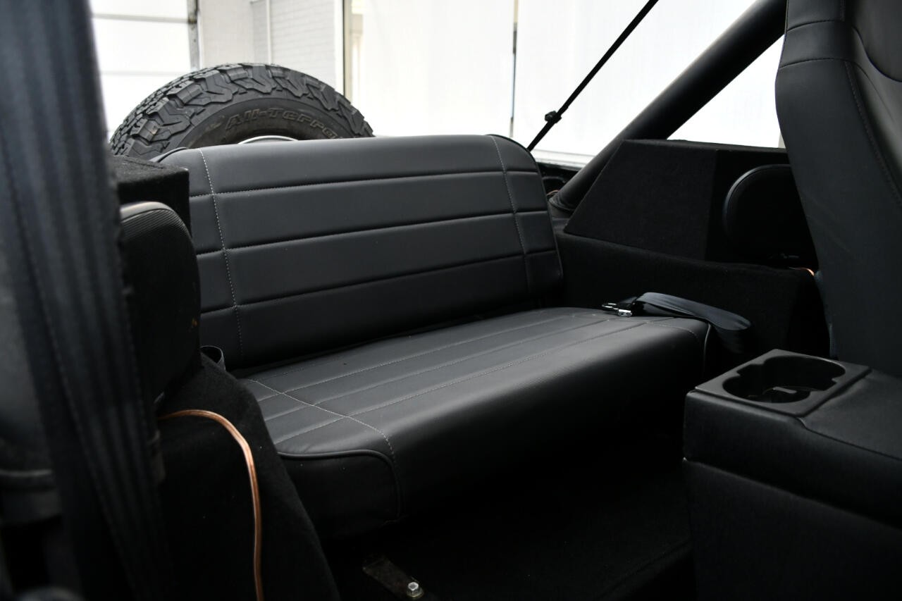 Jeep-Laredo-1977-SUV-35