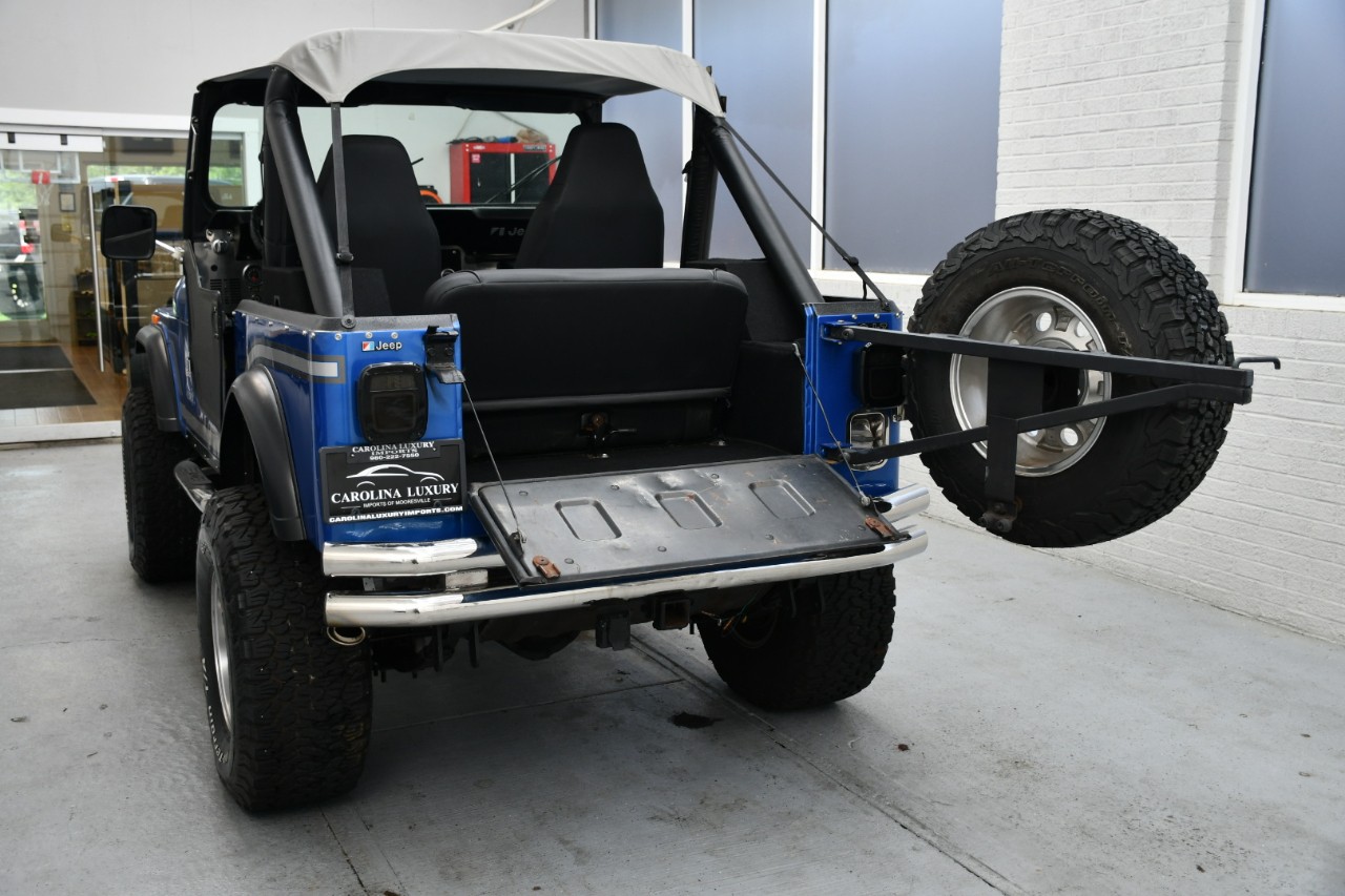 Jeep-Laredo-1977-SUV-36