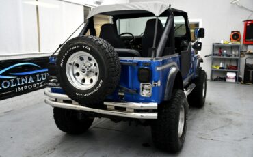 Jeep-Laredo-1977-SUV-4