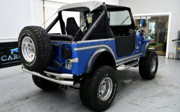 Jeep-Laredo-1977-SUV-5