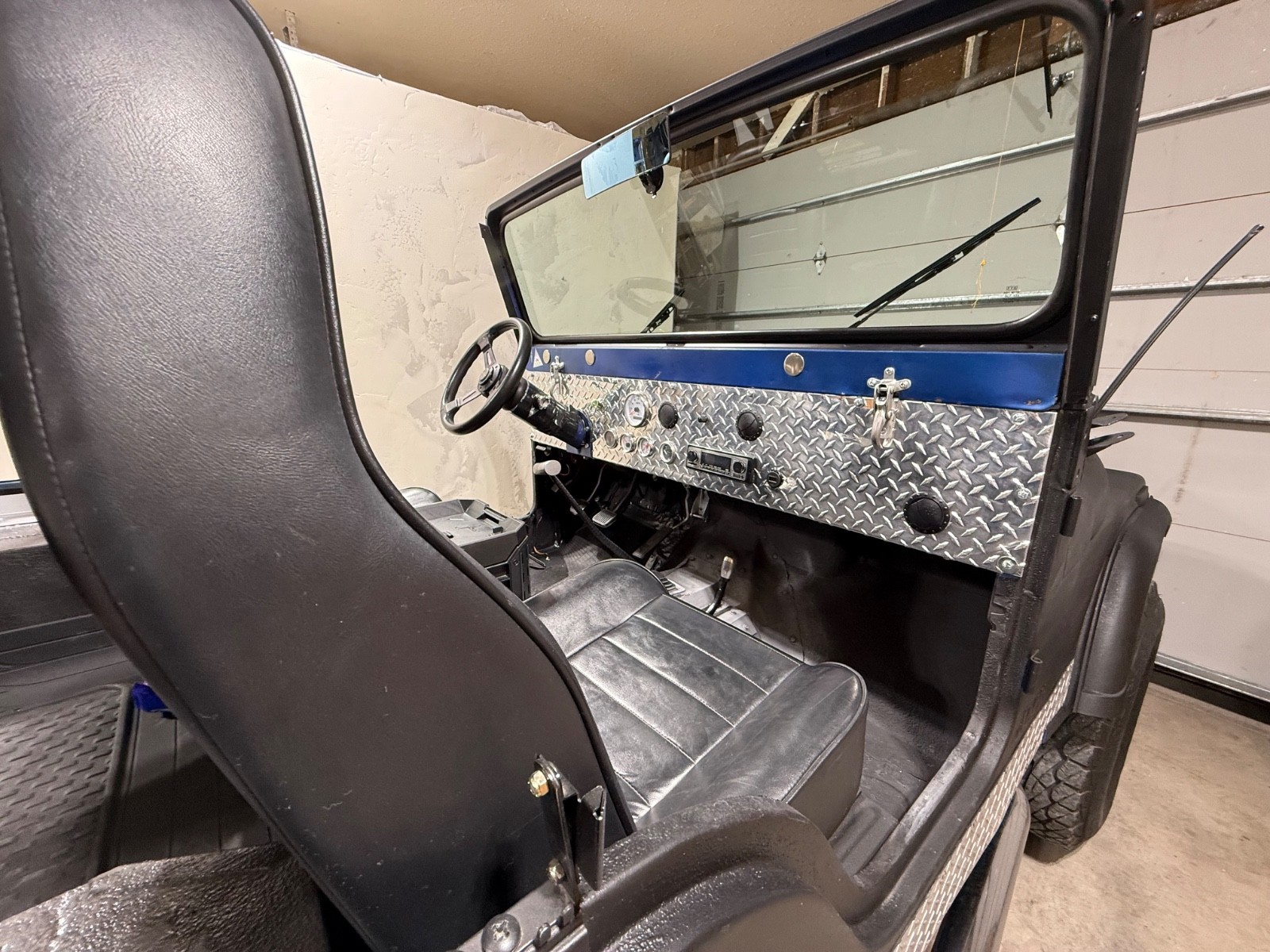 Jeep-Other-1974-SUV-18