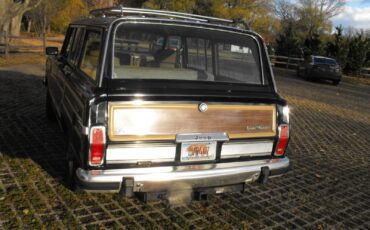 Jeep-Wagoneer-1988-SUV-3