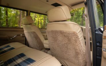 Jeep-Wagoneer-1991-SUV-22