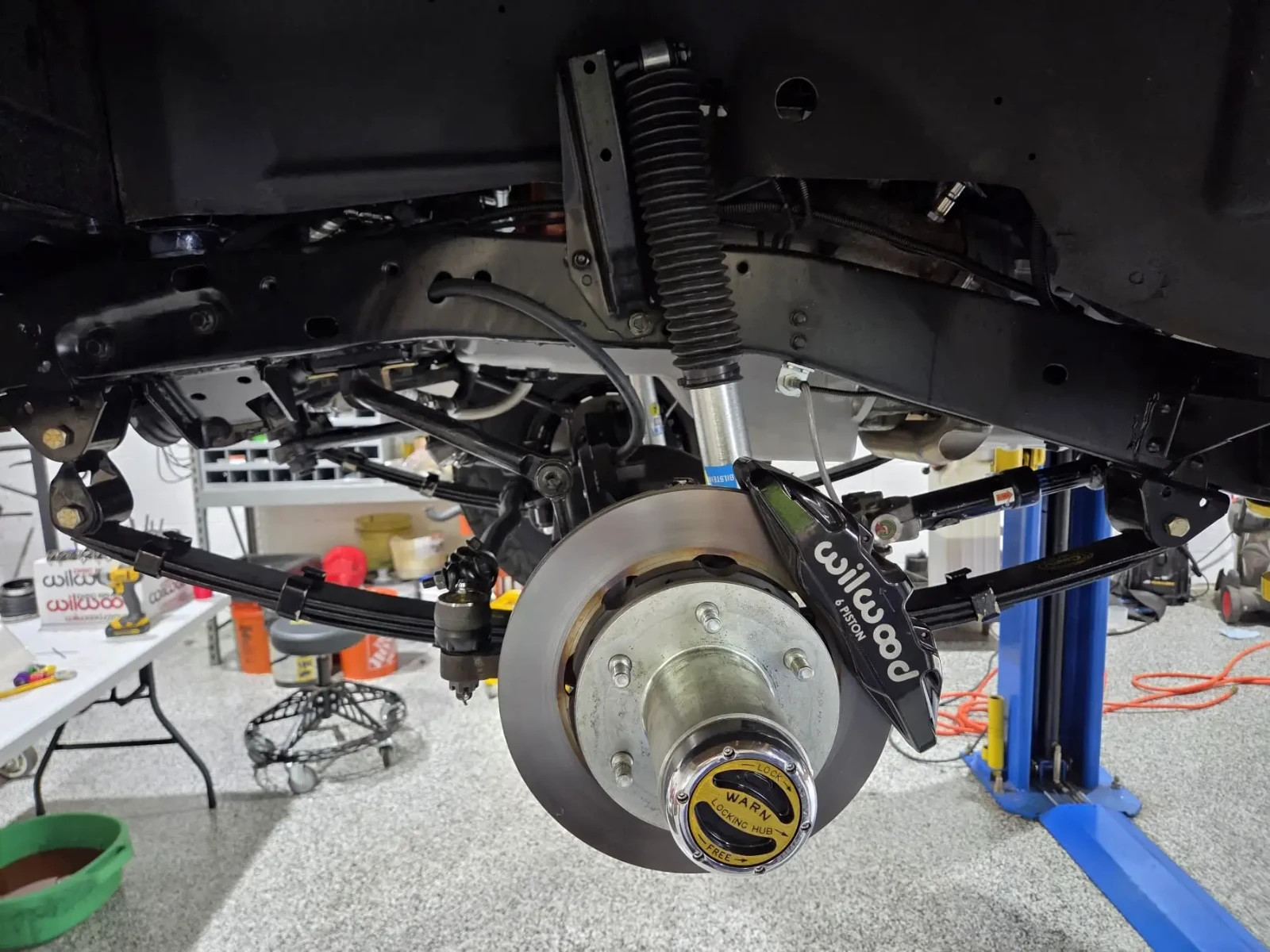 Jeep-Wagoneer-1991-SUV-9