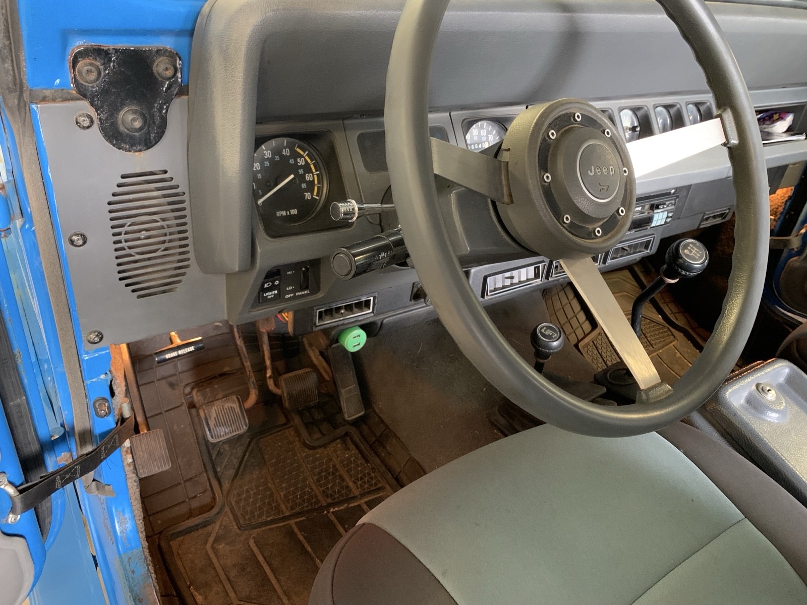 Jeep-Wrangler-1989-SUV-19