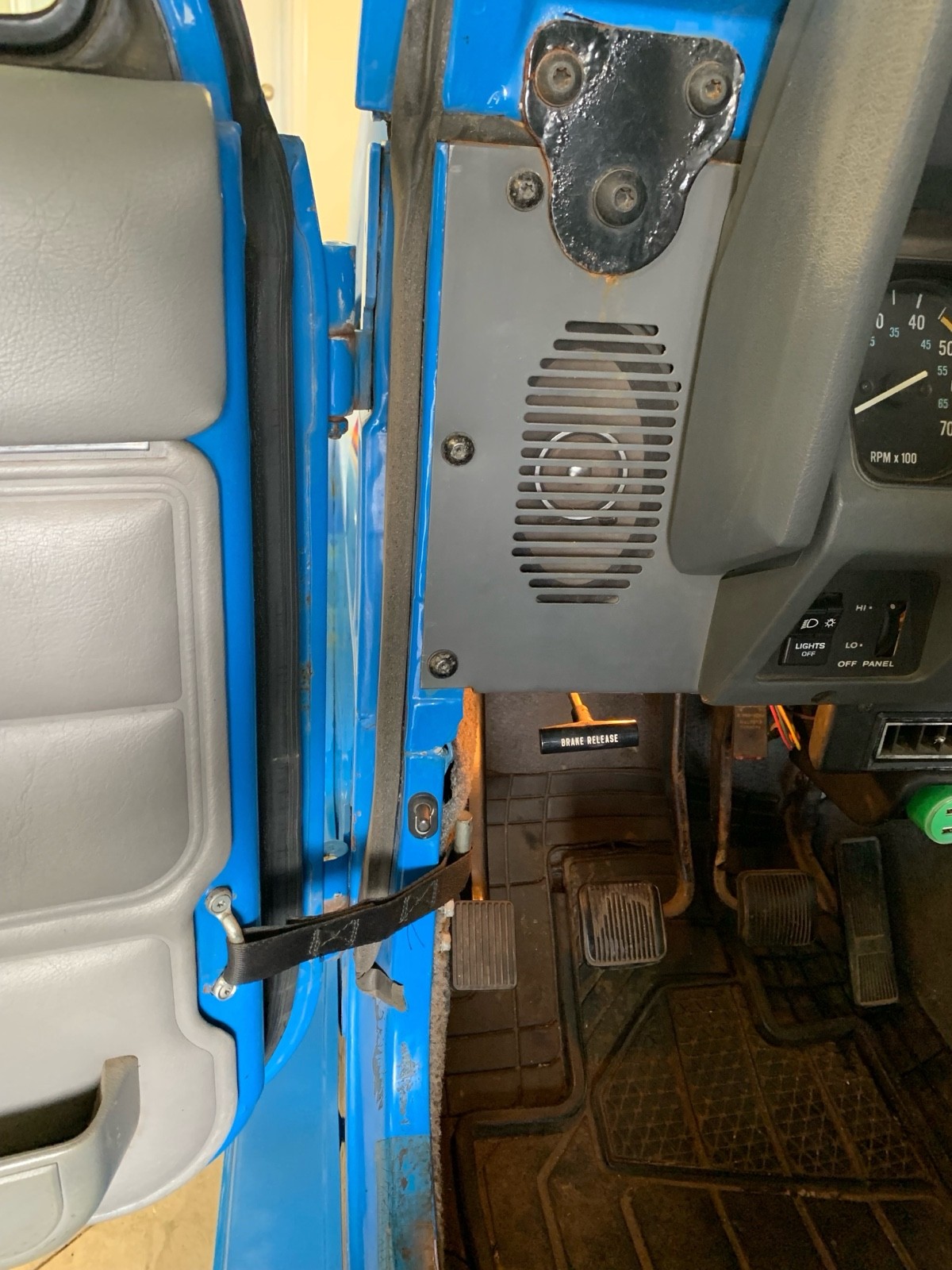 Jeep-Wrangler-1989-SUV-21