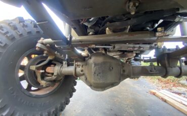 Jeep-Wrangler-1991-32