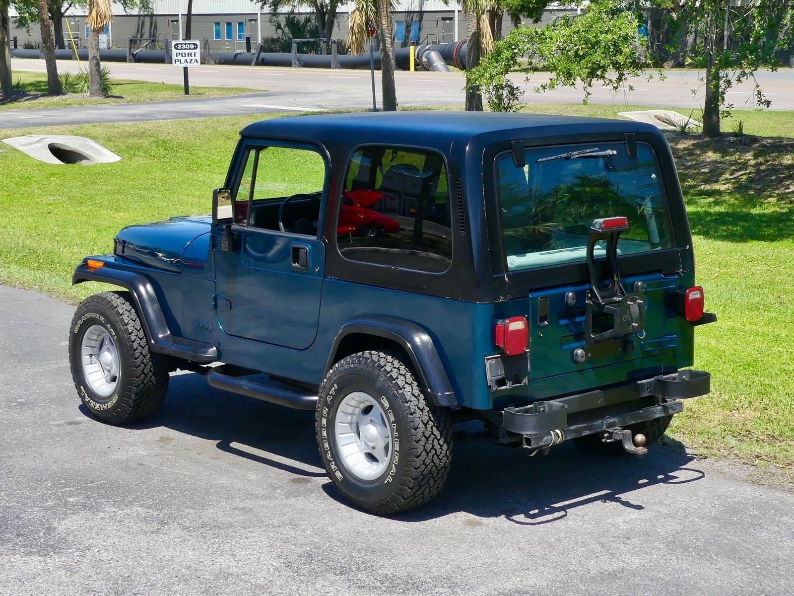 Jeep-Wrangler-1995-SUV-14