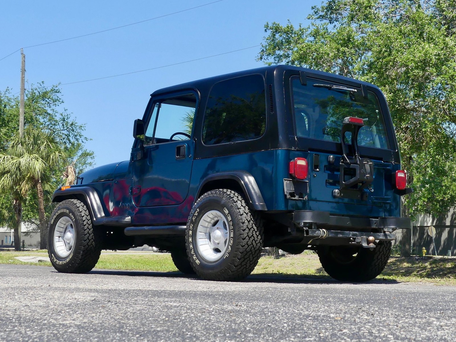 Jeep-Wrangler-1995-SUV-15