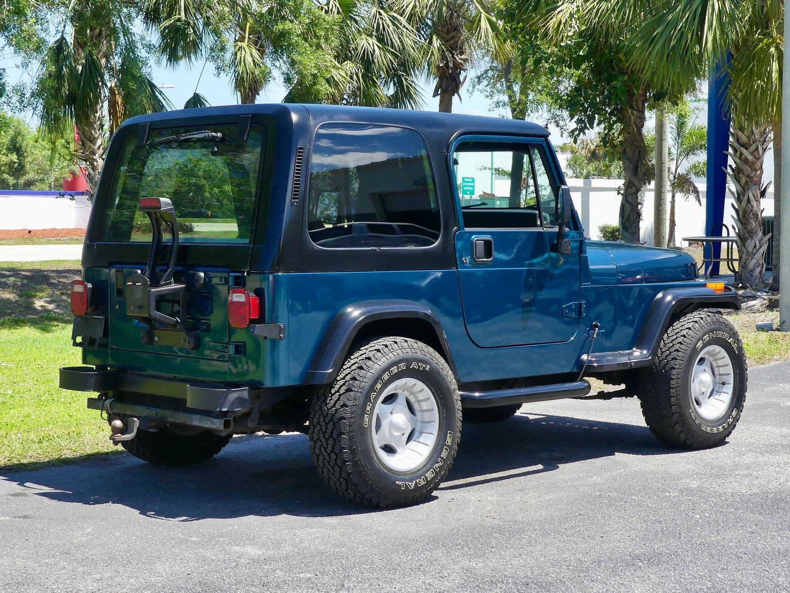 Jeep-Wrangler-1995-SUV-19