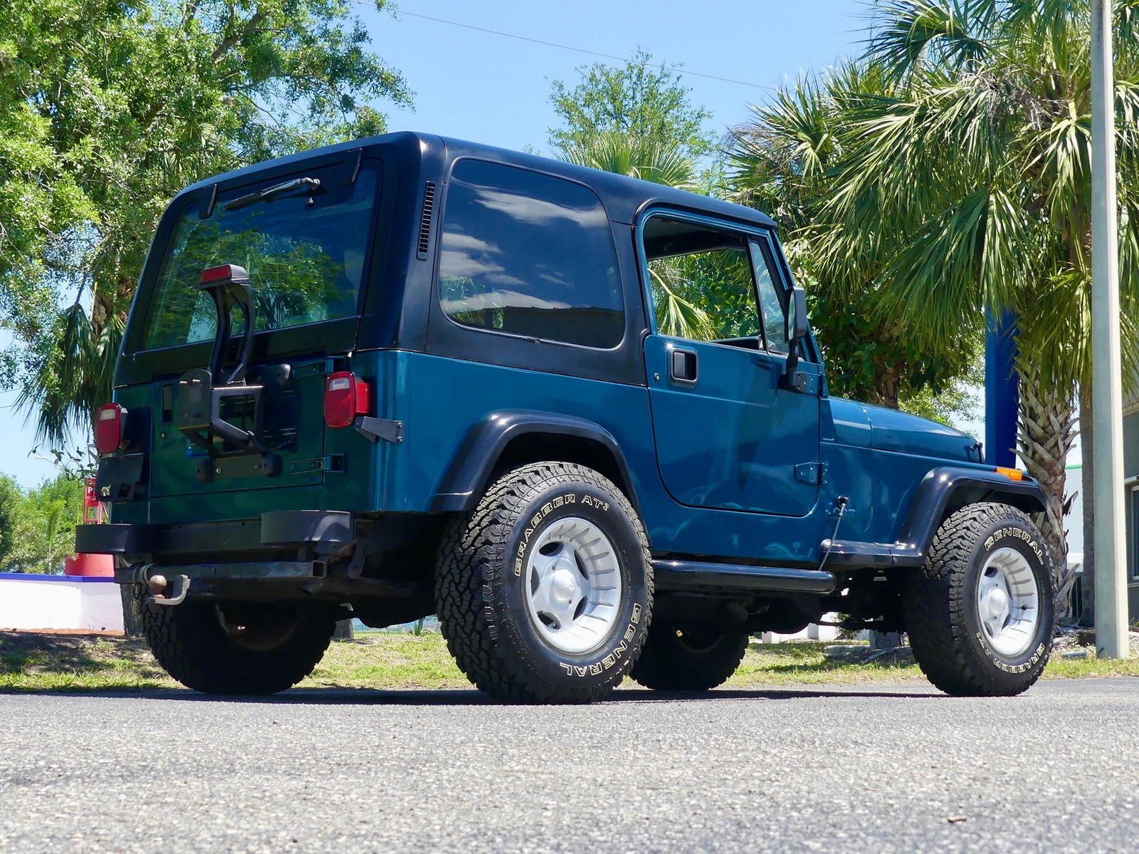 Jeep-Wrangler-1995-SUV-21