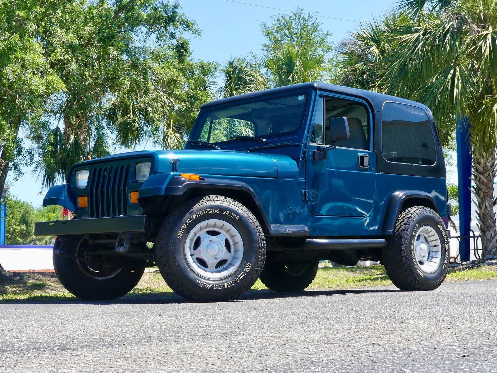 Jeep-Wrangler-1995-SUV-9