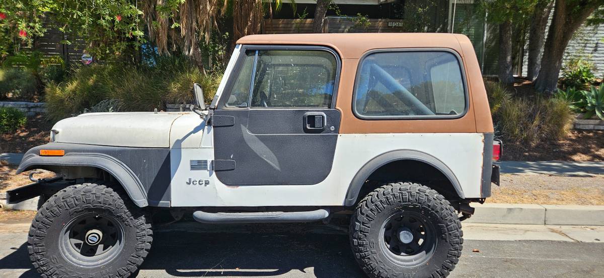 Jeep-amc-cj7-1986-white-8
