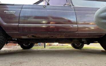 Jeep-cherokee-1976-brown-3