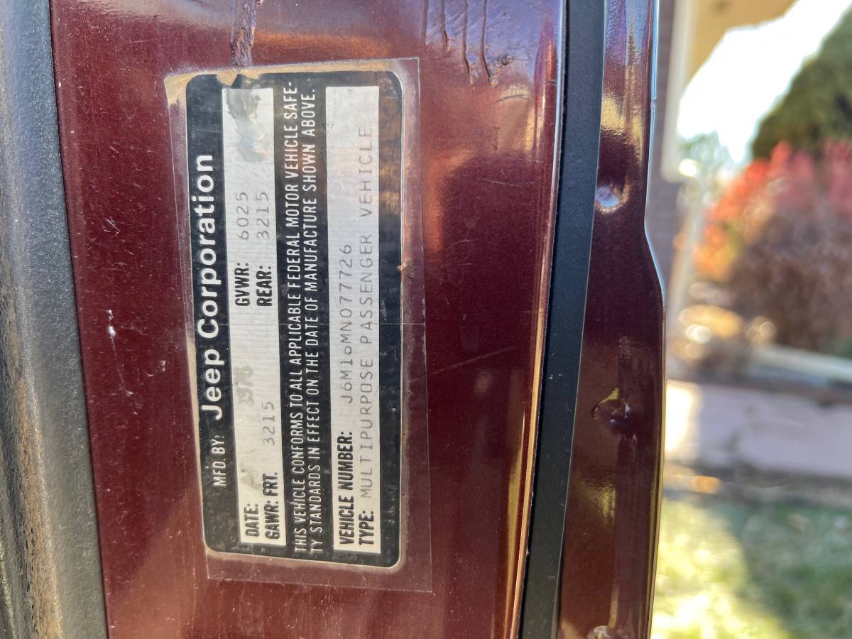 Jeep-cherokee-1976-brown-9