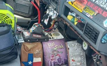 Jeep-cherokee-1988-custom-16