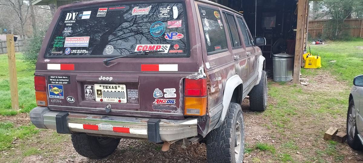 Jeep-cherokee-1988-custom-20