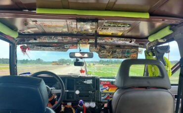 Jeep-cherokee-1988-custom-8