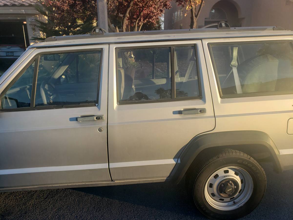 Jeep-cherokee-1992-grey-8