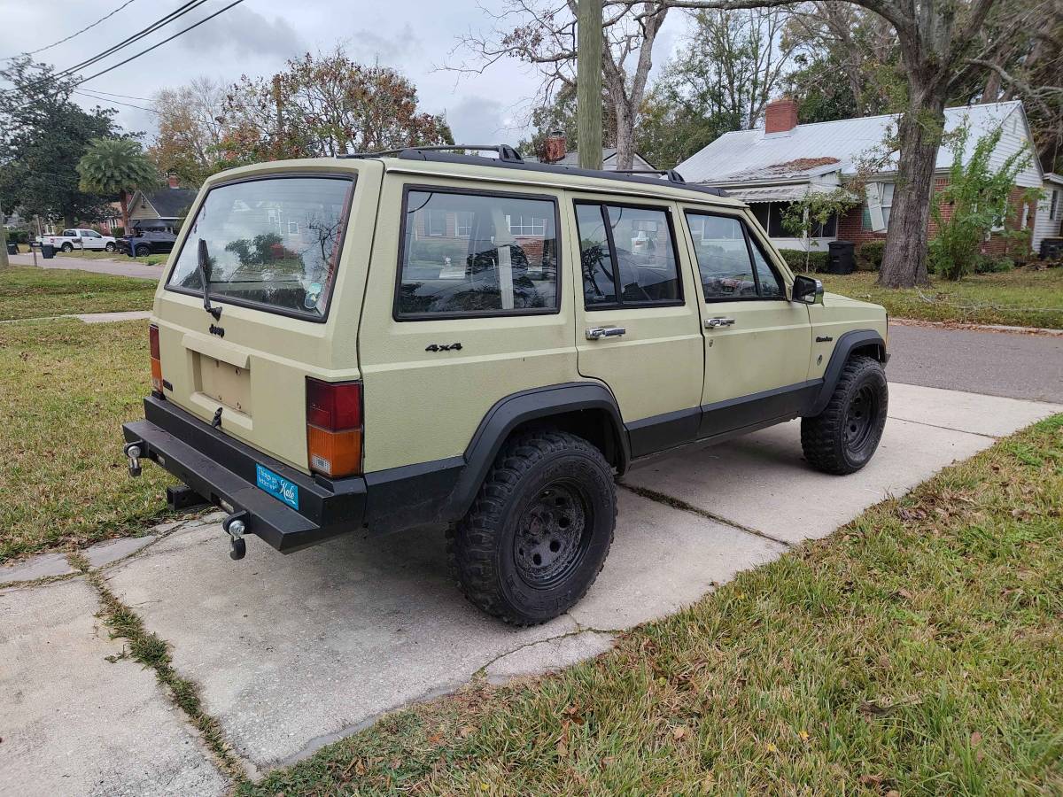 Jeep-cherokee-laredo-1992-custom-3