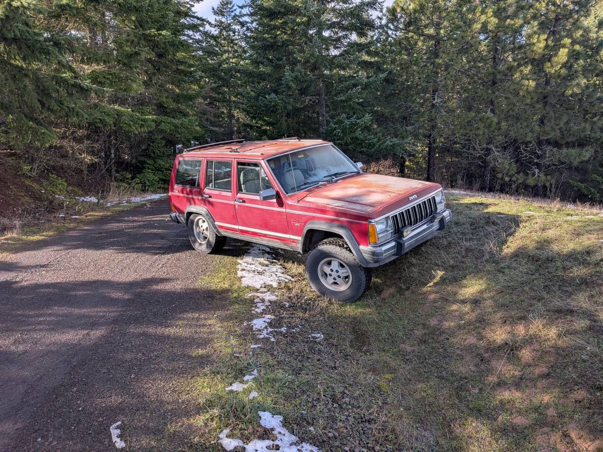 Jeep-cherokee-laredo-4x4-1990-red