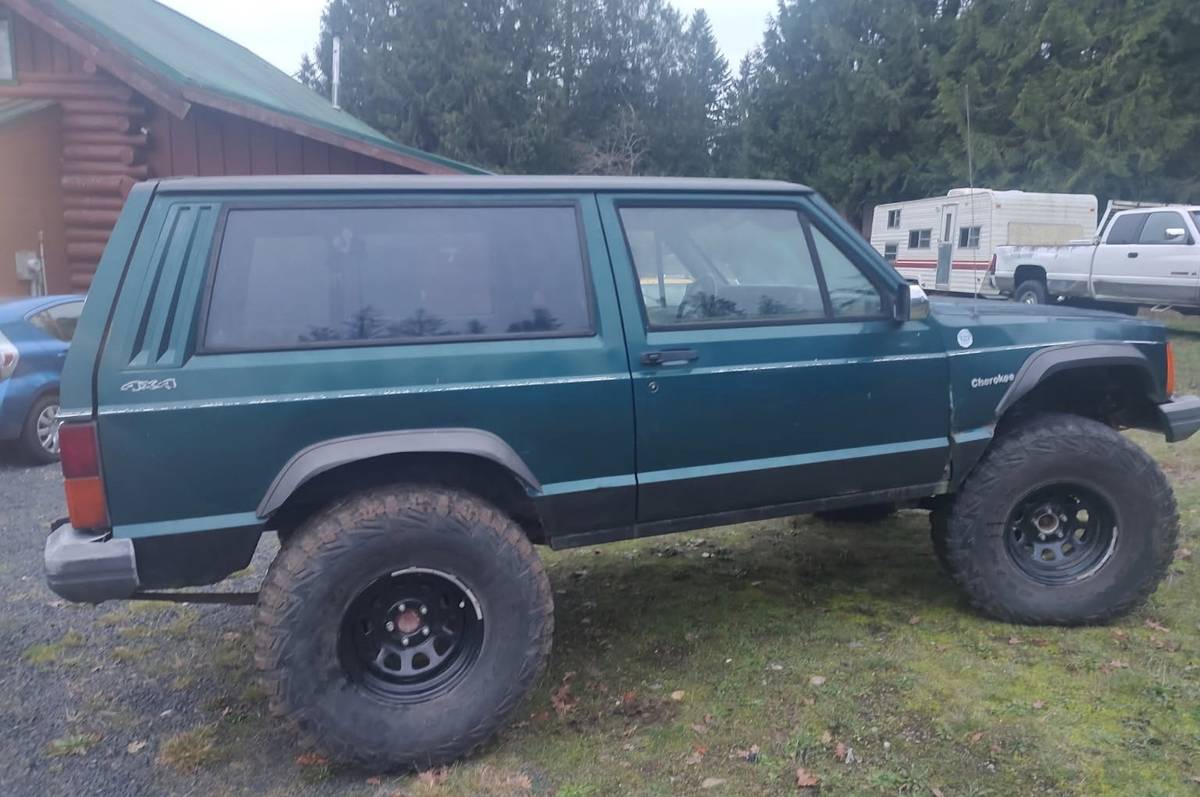 Jeep-cherokee-se-1996-green-1