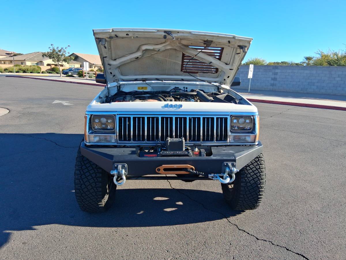 Jeep-cherokee-xj-wrangler-1991-11