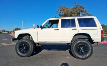 Jeep-cherokee-xj-wrangler-1991-3