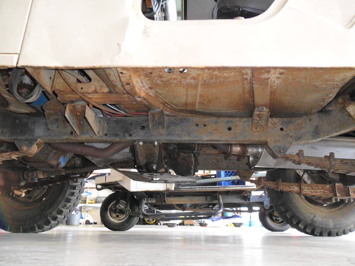 Jeep-cj-5-1973-custom-8