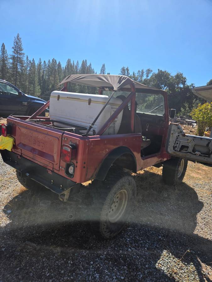 Jeep-cj-7-1986-red-9